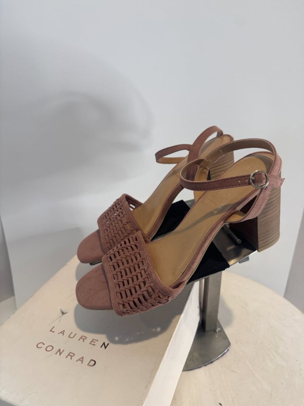 LC Lauren Conrad Kingbird Women’s Mauve Dress Heeled Sandals